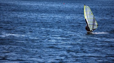 Przypływ windsurferów